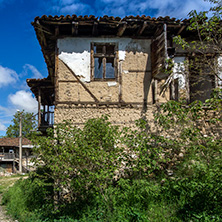 Село Златолист, Стара Къща, Област Благоевград - Снимки от България, Курорти, Туристически Дестинации