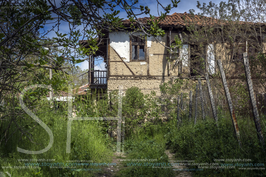 Село Златолист, Стара Къща, Област Благоевград