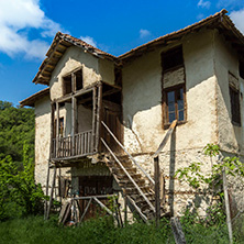 Село Златолист, Стара Къща, Област Благоевград - Снимки от България, Курорти, Туристически Дестинации