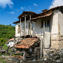 Село Златолист, Стара Къща, Област Благоевград - Снимки от България, Курорти, Туристически Дестинации