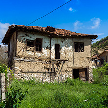 Село Златолист, Стара Къща, Област Благоевград - Снимки от България, Курорти, Туристически Дестинации