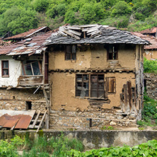 Село Пирин, Стари Къщи, Област Благоевград