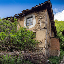 Село Пирин, Стари Къщи, Област Благоевград