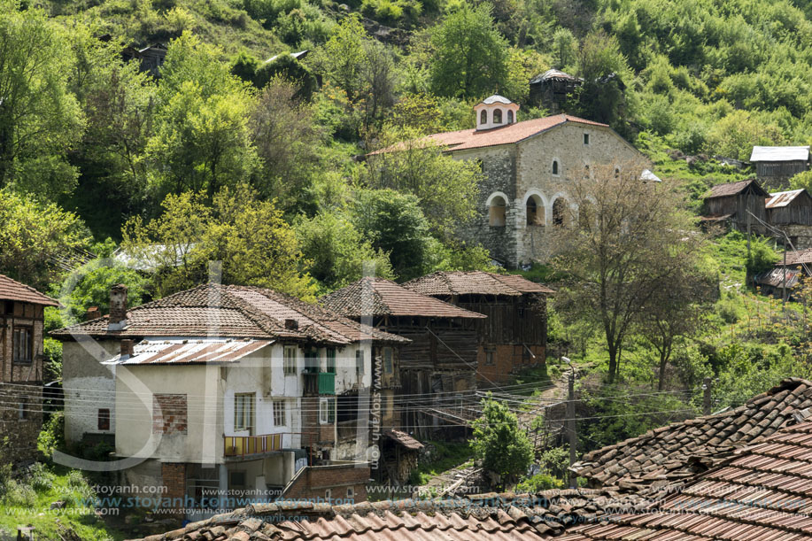 Село Пирин, Църква Свети Николай, Област Благоевград