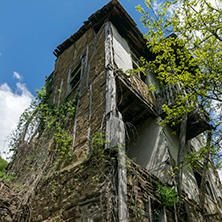 Село Пирин, Стари Къщи, Област Благоевград