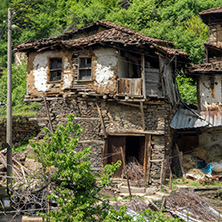 Село Пирин, Стари Къщи, Област Благоевград