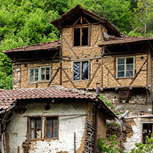 Село Пирин, Къщата на Пиринския Змей, Област Благоевград