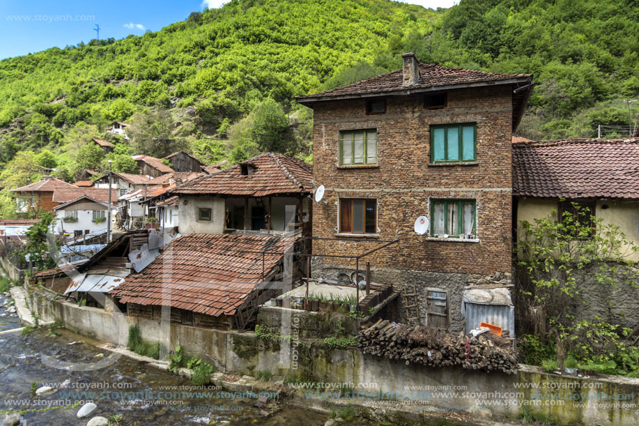 Село Пирин, Река Пиринска Бистрица, Област Благоевград