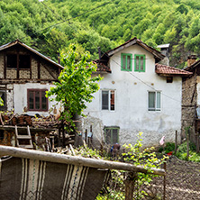 Село Пирин, Стари Къщи, Област Благоевград - Снимки от България, Курорти, Туристически Дестинации