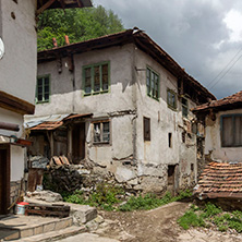 Село Пирин, Стари Къщи, Област Благоевград