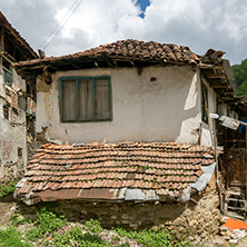 Село Пирин, Стари Къщи, Област Благоевград