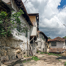 Село Пирин, Стари Къщи, Област Благоевград