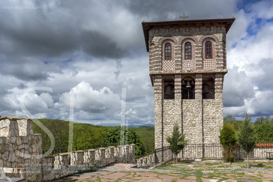 Църногорският манастир, (Гигински манастир), (Черногорски манастир)  Свети Безсребреници Козма и Дамян, Област Перник