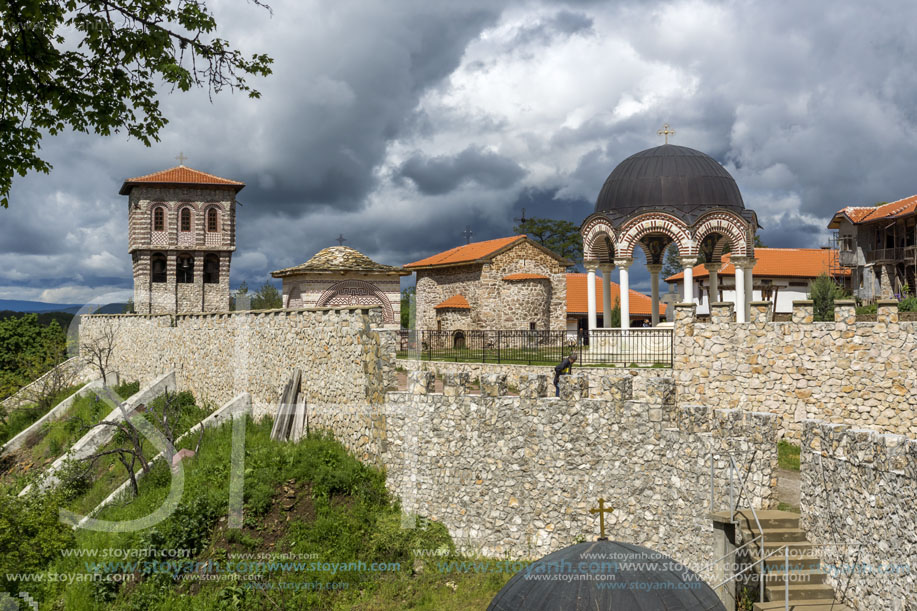 Църногорският манастир, (Гигински манастир), (Черногорски манастир)  Свети Безсребреници Козма и Дамян, Област Перник