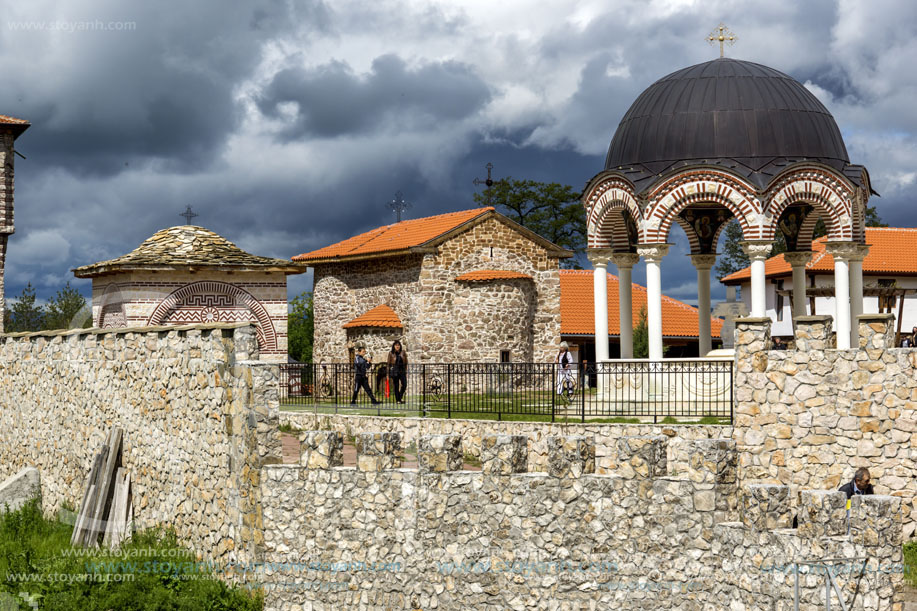 Църногорският манастир, (Гигински манастир), (Черногорски манастир)  Свети Безсребреници Козма и Дамян, Област Перник