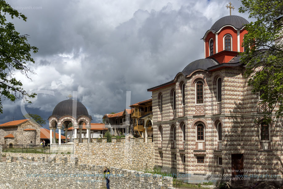 Църногорският манастир, (Гигински манастир), (Черногорски манастир)  Свети Безсребреници Козма и Дамян, Област Перник