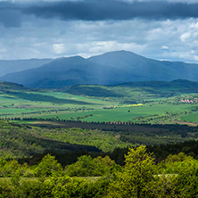 Планина Любаш, Руйско-Верилската планинска Верига, Област Перник