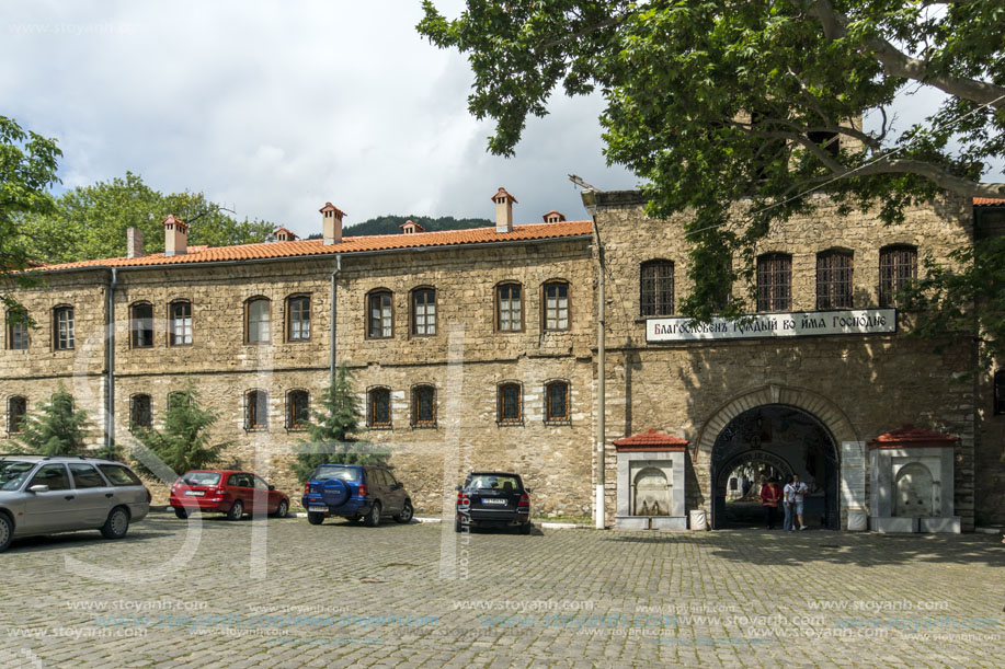 Бачковски  манастир Успение Богородично, Главната порта на Бачковския манастир