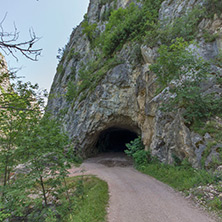 Ждрело на река Ерма, Област Перник - Снимки от България, Курорти, Туристически Дестинации