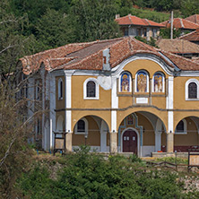 Стара Църква в Калофер, Област Пловдив - Снимки от България, Курорти, Туристически Дестинации