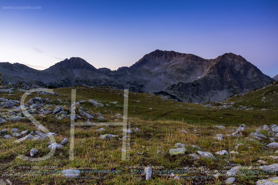 Изгрев, Върховете Каменица, Малка Каменица и Каменишка Кукла, Пирин